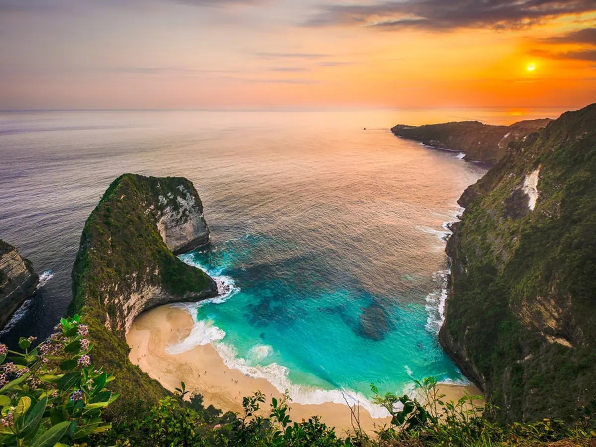 Kelingking Beach